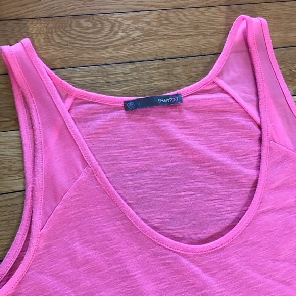 🌺 Smart Set Tank Top - Picture 4 of 5